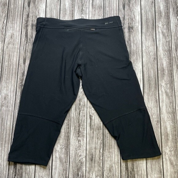 Nike Women's Short Leggings Bermuda Length Dri-Fit M Med Medium Black White - Picture 2 of 11